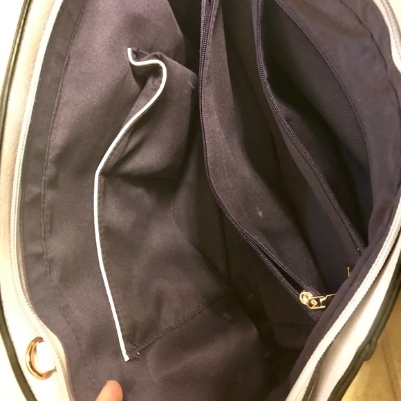 Light Purple Purse - Picture 3 of 3